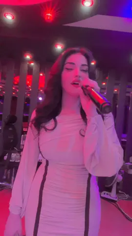 الفنانة الجميلة اميرة العلي🎶🎶🎶🎶❤️❤️