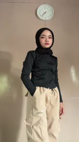 Kain dia tebal x nipis memang cantik 🫶🏼💗  #seluarcargo #cargo #pants #cargopants #seluarmurah #seluarviral #fyppppppppppppppppppppppp #fyp #viral 