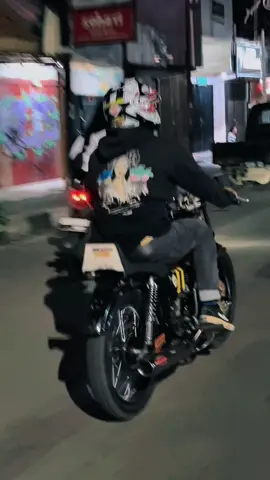 Tebak mbaknya liat apa🤣#CapCut #byangkerok135 #fyp #rxking135cc #rxkingindonesia #fy 