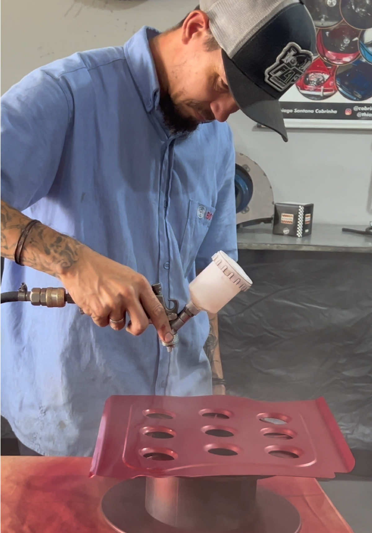 É assim nasce um descanso de pé 😍✨ #starkesfilms #baixos #rebaixados #fyp #trend #foryou #virał #vwfusca #aircooled #mooneyes #ratfink #fusca #placapreta #carrosantigo #carrosclassicos #vintage 