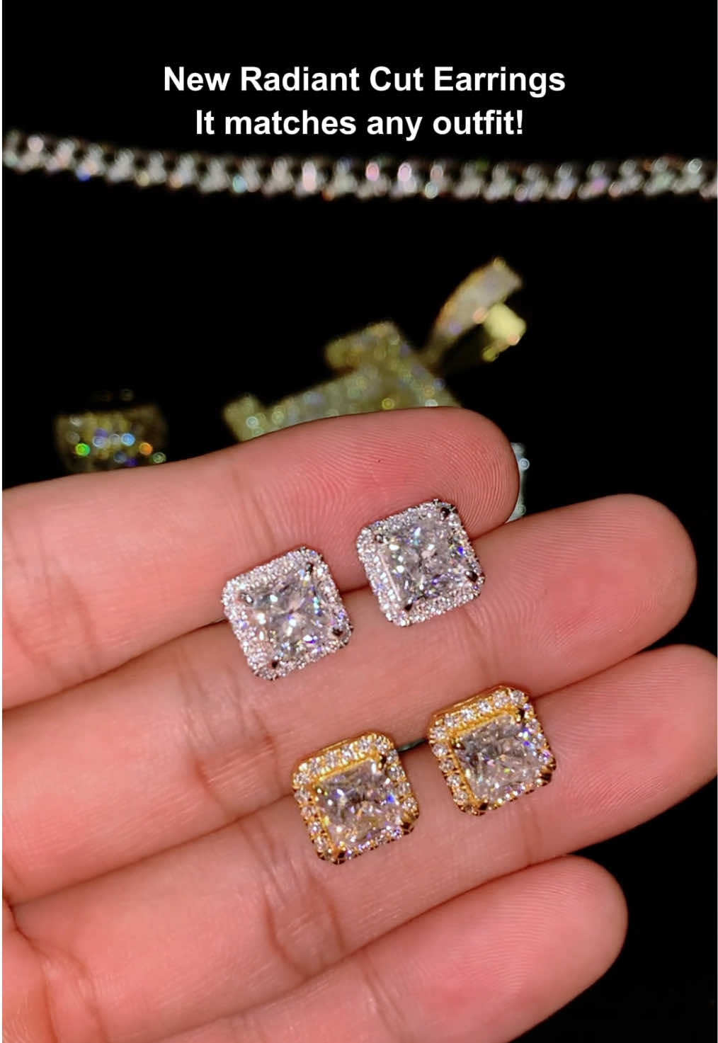 These new Radiant Moissanite earrings make a great Valentine's Day gift for both men and women!#TikTokShopHolidayHaul #ValentinesDay#couplegifts #giftideas #delzzadjewelry#TikTokShopHolidayHaul#coldweather#unboxingvideo #delzzad #moissaniteearrings#earrings