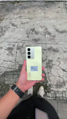 Mau punya Hp yang tahan banting , tahan debu dan tahan air 💦? Beli REALME C75 solusinya😝 #fyp #fypシ #realme #realmeindonesia #terbaru #realmec75 #waterproof #duniacell #duniacellpare #duniacellparepusat 
