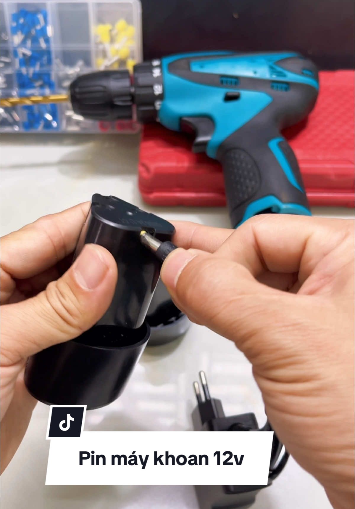 Pin 12v cho máy khoan. #pinmaykhoan #pin12v #pin12vmaykhoan 