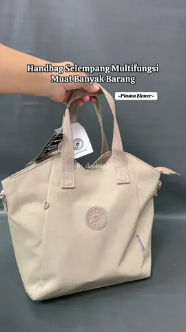 Handbag selempang yang modelnya unik bisa banget kamu pake buat ngantor sehari hari ataupun kuliah #handbagselempang #handbagselempangbesar #taspiomaoriginal #taspiomaviral #taspioma2in1 #selempangmuattab11inch 
