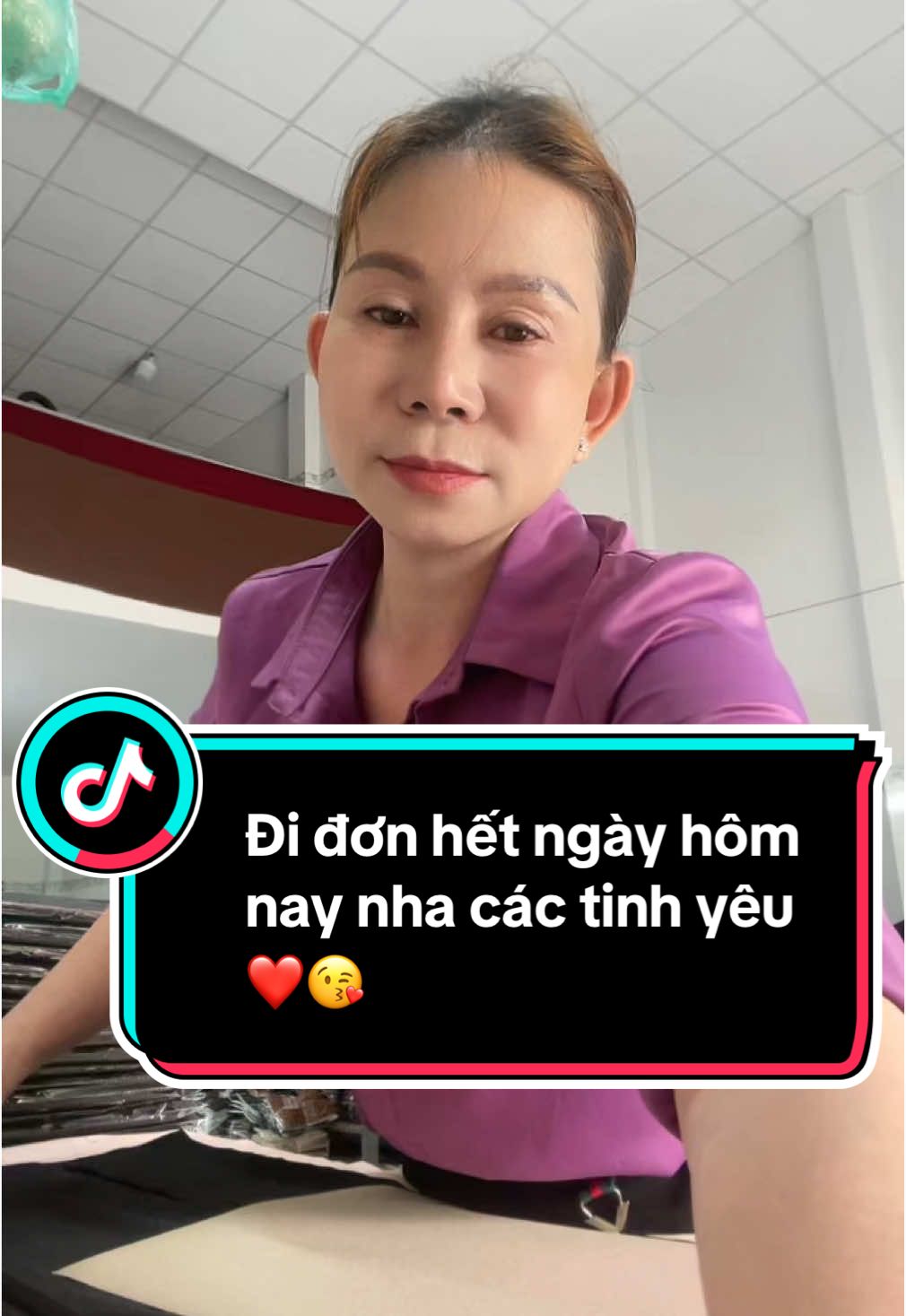 Quần xẻ tà ống rông nhé các tình yêu ❤️😘😘😘😘😘#thoitrangnuthuha #quanongrong #quanongloe #quanongsuong #chanvay #xuhuongtiktok2024 