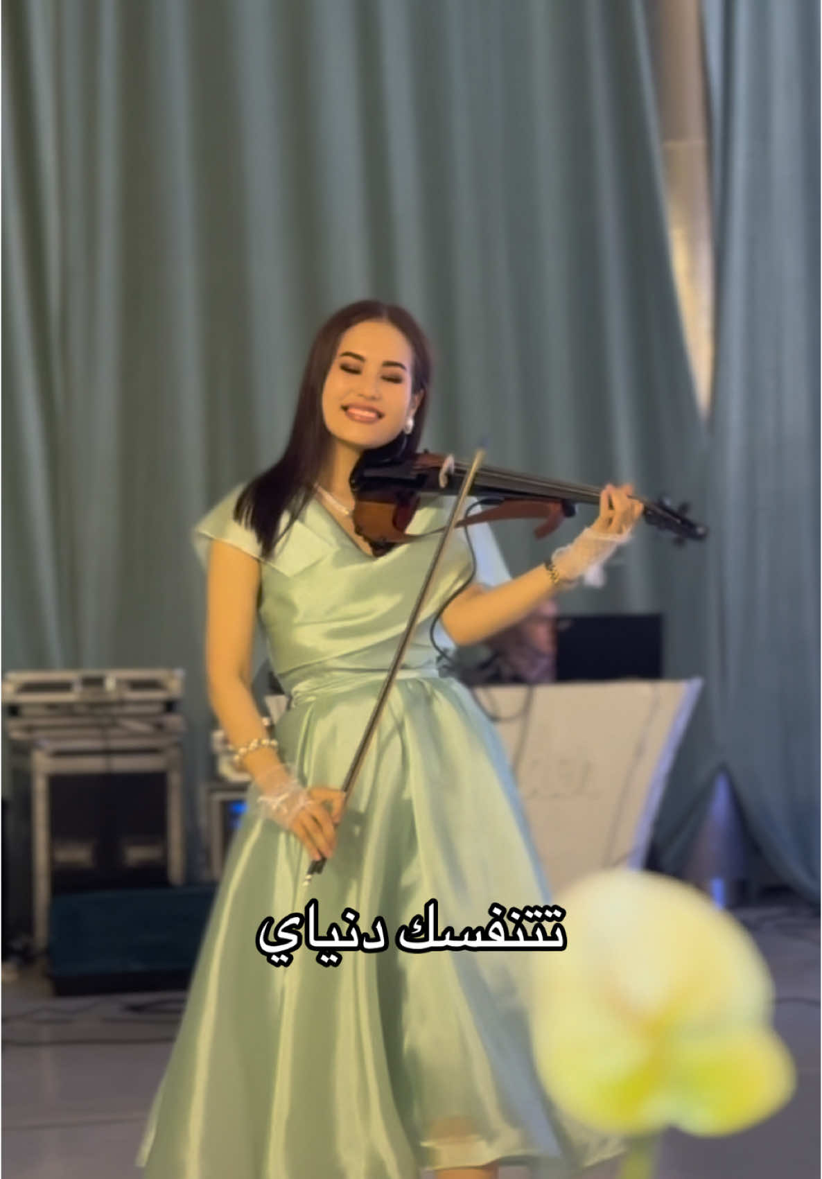 تتنفسك دنياي🤍 original song by @عبدالمجيد عبدالله  #withlove #uae🇦🇪  #abudhabitiktok  #alain_uae  #weddingtiktok  #abudhabi  #violincover  #ksa🇸🇦  #riyadh🇸🇦  #khaliji  #violinist  #fypage  #fy 