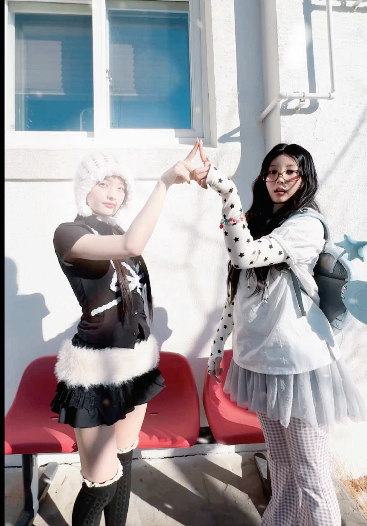 첫눈이 내려와용🖤🤍  #IROHA #이로하 #WONHEE #원희 #ILLIT #아일릿 