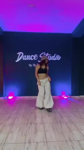 #paratiiiiiiiiiiiiiiiiiiiiiiiiiiiiiii #videoviral #dancestudiobyelyparedes #coreografia #dance #baile 