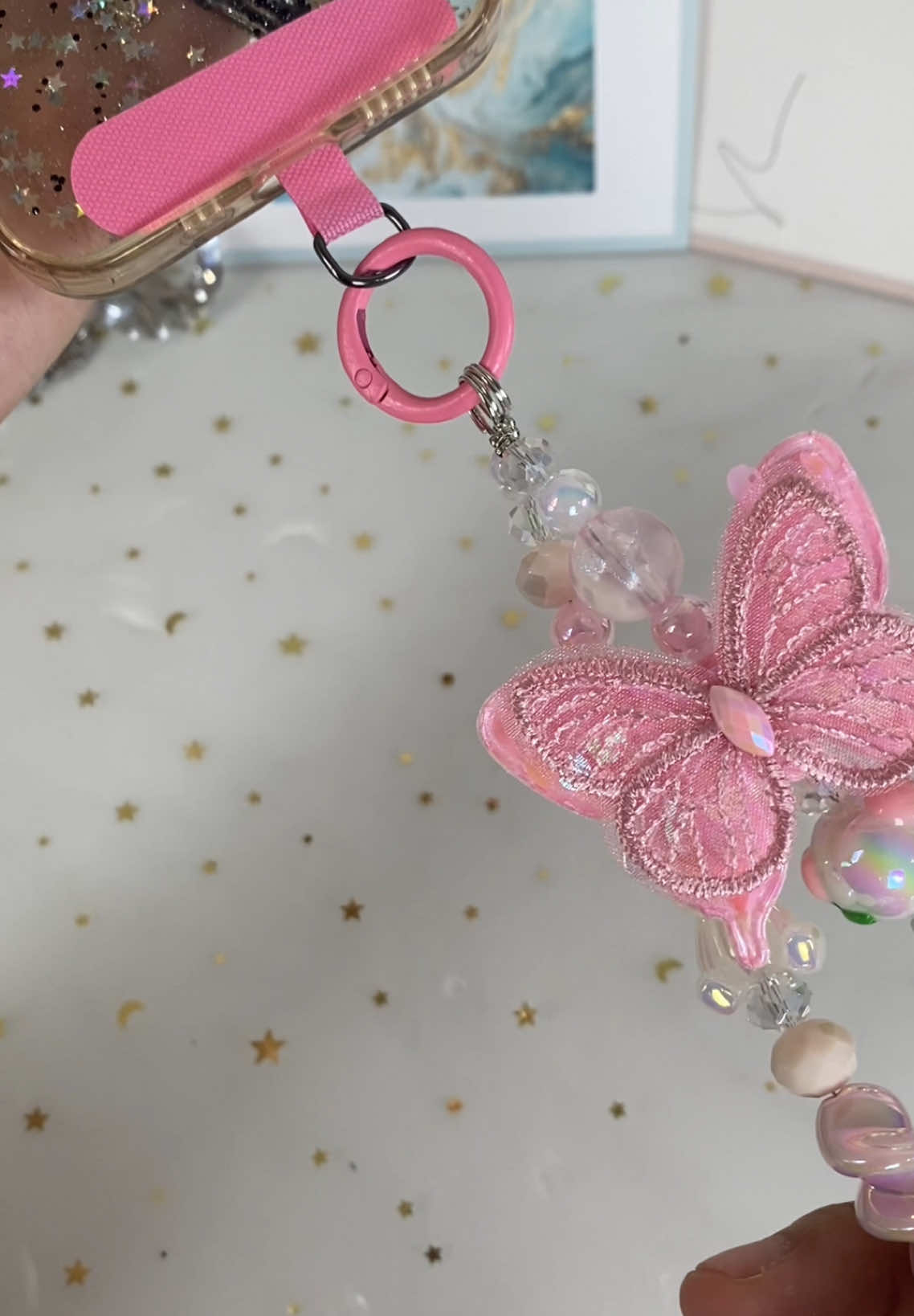 Yang masih salah pasang nya simak video ini yaa!!!🫶🏻 #wibgajian #ramadanekstraseru #phonestrap #strapcantik #straphp #strapphone #fyp 