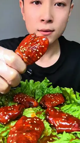 Mukbang chicken wings#foodchinase #mukbang #eat #food 