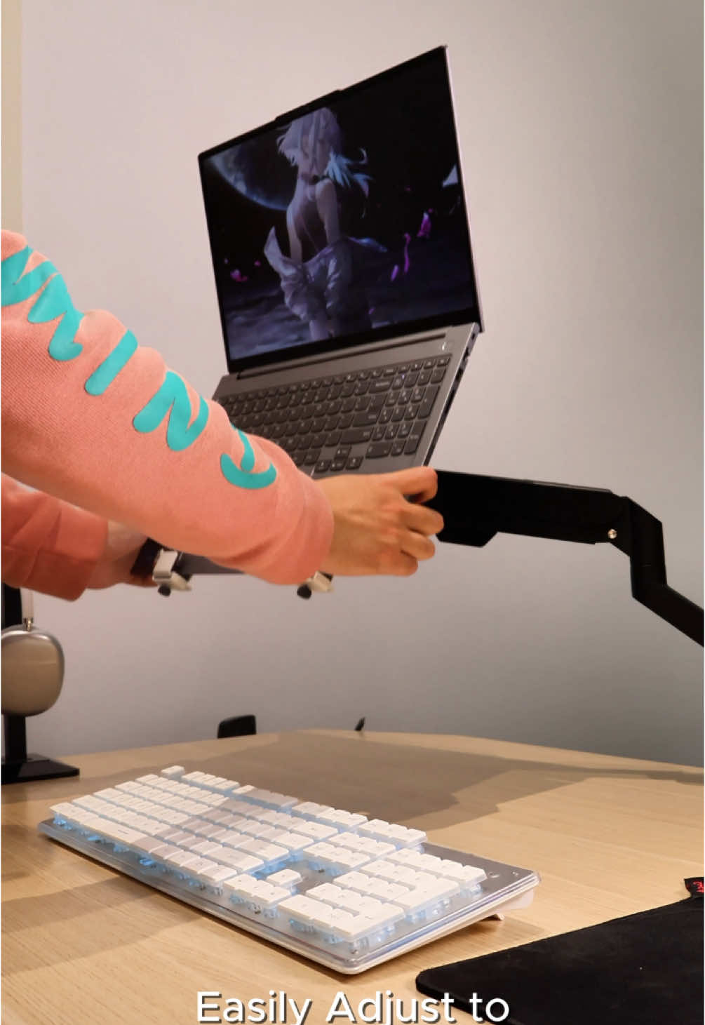 Transform your workspace and protect your neck at the same time! 💻💪 This monitor stand improves your posture and takes your computer experience to the next level. Work smarter, sit better, and enjoy the comfort. 🚀  #worksmart #postureperfect #monitorstand #ergonomic #swelix 