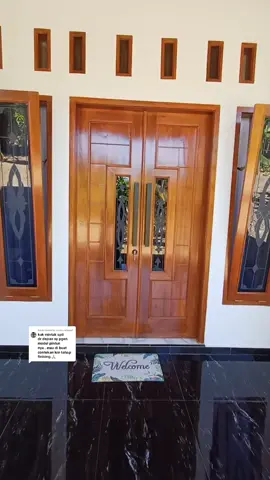 Membalas @mansurachmad yang glowing bukan cuma wajah aja, pintu juga wajib glowing dong 🥰 #rumahminimalis #pintuminimalis #pintuminimalismodern #rumahimpian #masukberandafyp 