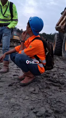 harus ada pemimpin senamny satu ini biar gacor🤣@tommyandreazz #drivermuda #anaktambang #tambangkalimantan #tambanghitz #anaktambang  #tambangtanjungenim #fyppppppppppppppppppppppp #fyp #kulitambang #senamtambang 