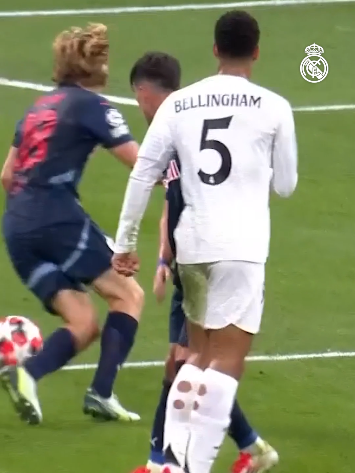 🤯 #Bellingham did a MADNESS... and so did @rodrygogoes 🔥 #UCL