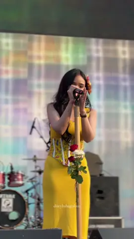 Arutala - Fanny Soegi 📍@Pestapora 2024 Efek lama ga nonton Fanny manggung jdilah mengeluarkan Video lama 🥹😂 @🌸 Fanny Soegi 🌸  #fannysoegi #pestapora #konserjakarta #festivalmusic #musikindonesia #fyp #xyzbca 
