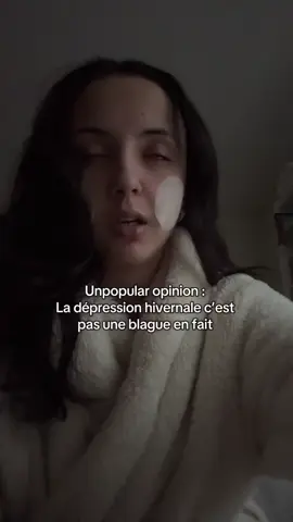 je m’enfonce de plus en plus jsuis grise limite 💩👀#unpopularopinion #grwm #grwmaesthetic #getreadywithme #skincare #secretbeaute #winterdepression 