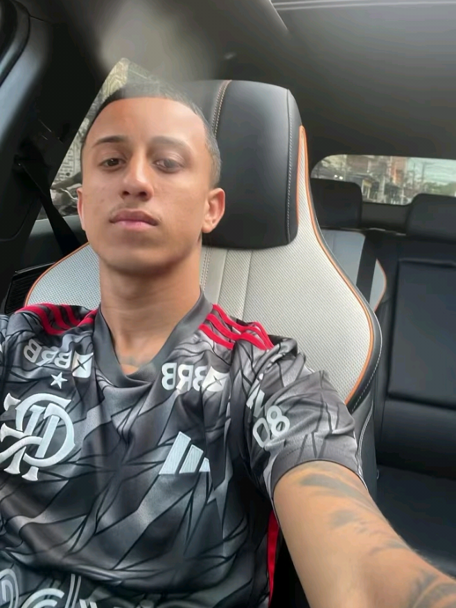 👨‍🏫. #CapCut #favela #gotinhamare #viralvideos #fyp #status 