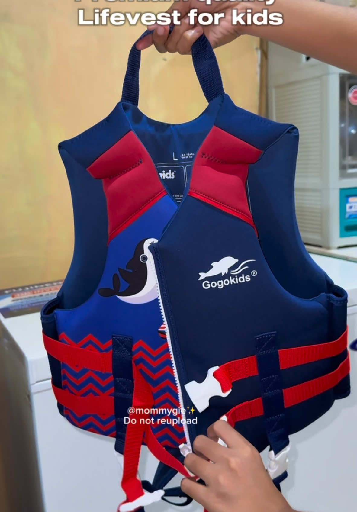 Lifevest for kids ✨ #lifevestforkids #kidslifejacket #lifevest #lifejacket #kidsfloater #swimming #swimminggear 