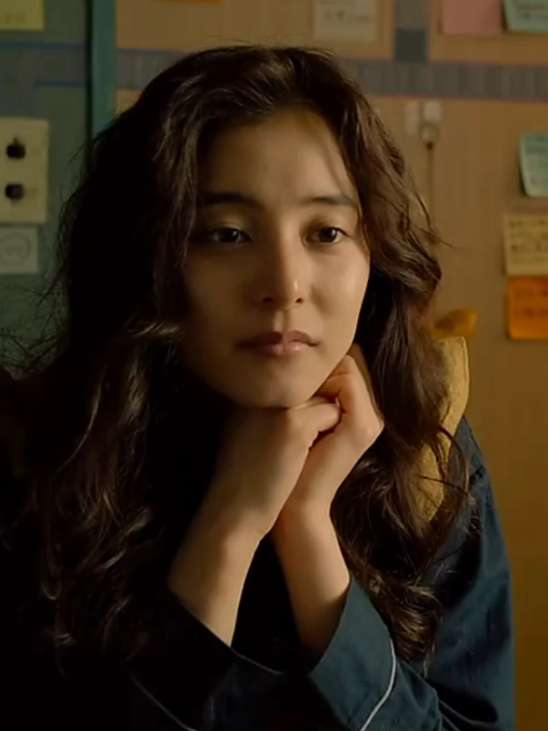 الافلام اليابانية وصوت خالد 😞 #yukoaraki #seehearlove #fyp 