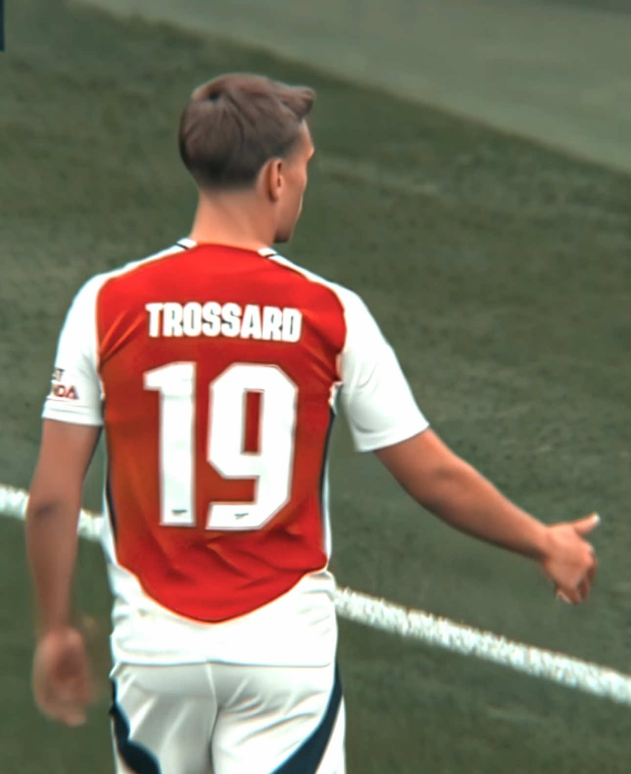 i didnt kno what to edit tbh😭❤️ // no copyright intended // #aftereffects #ae #football #arsenal #arsenalfc #leandrotrossard #trossard #saka #bukayosaka // ib:@bren 