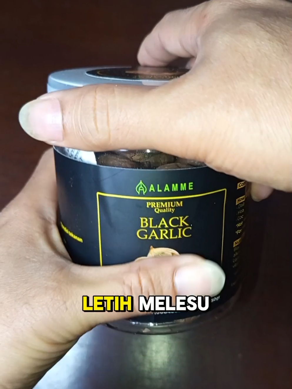 Black Garlic Ini Sangat Banyak Manfaatnya Bagi Tubuh, Akan Kamu Rasakan Setelah Mencobanya #blackgarlic #bawanghitam #bawanghitamtunggal #bawangputih #bawanghitamfermentasi #cuantanpabatas #wibgajian #fyp 