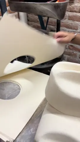 Fabricación de Sombrero, Mayoreo y Menudeo #Trumar #sombreros #cowboy #tiendavaquera #vaquero #botas #viralvideotiktok 