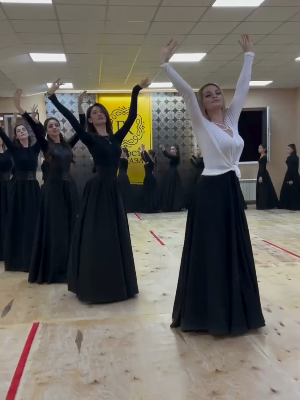 Georgian dance 😍👏🏻 #lezginka #viral 