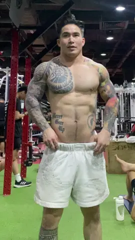 Check body cuối năm rồi nghỉ Tết , qua Tết chiến tiếp , năm nay ráng lấy cái giải về cho Vk #HuỳnhChi #2025 #NPC tháng 7 💪💪💪💪