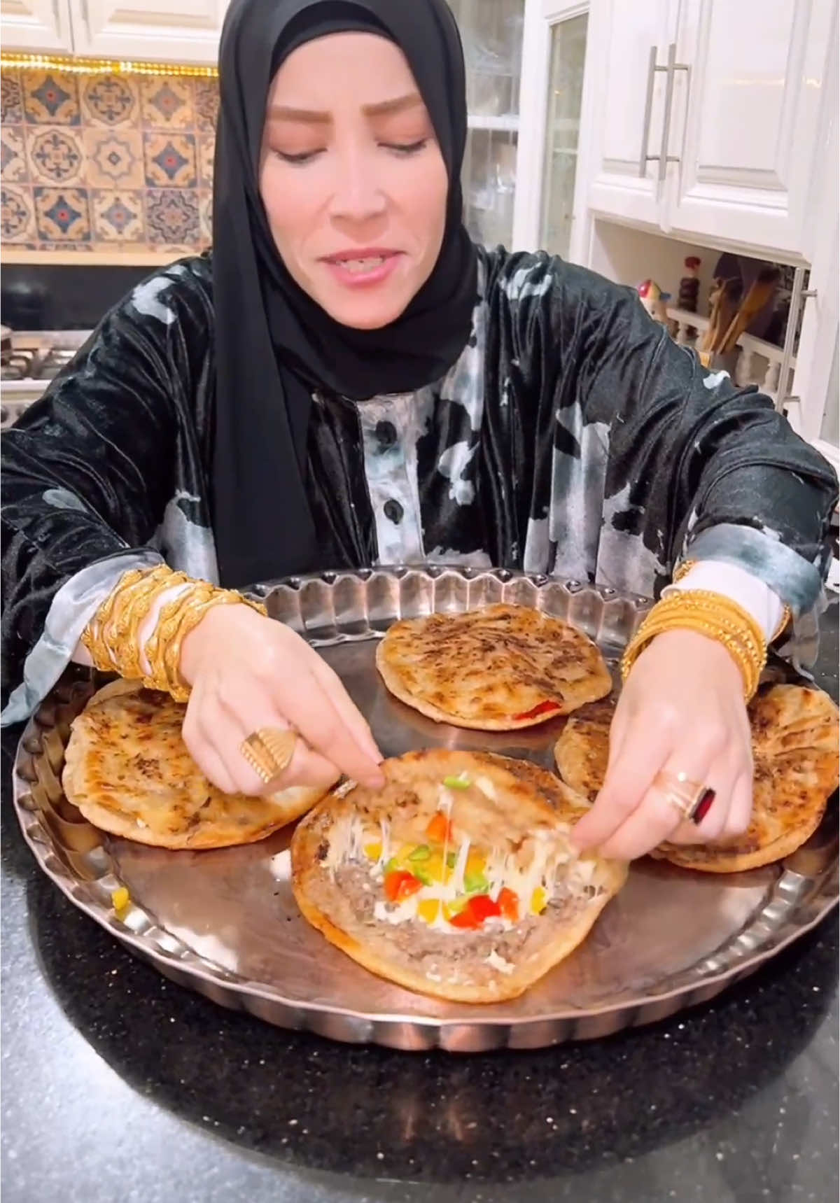 لما جوزي يطلب حواوشي من الرفاعي 😂
