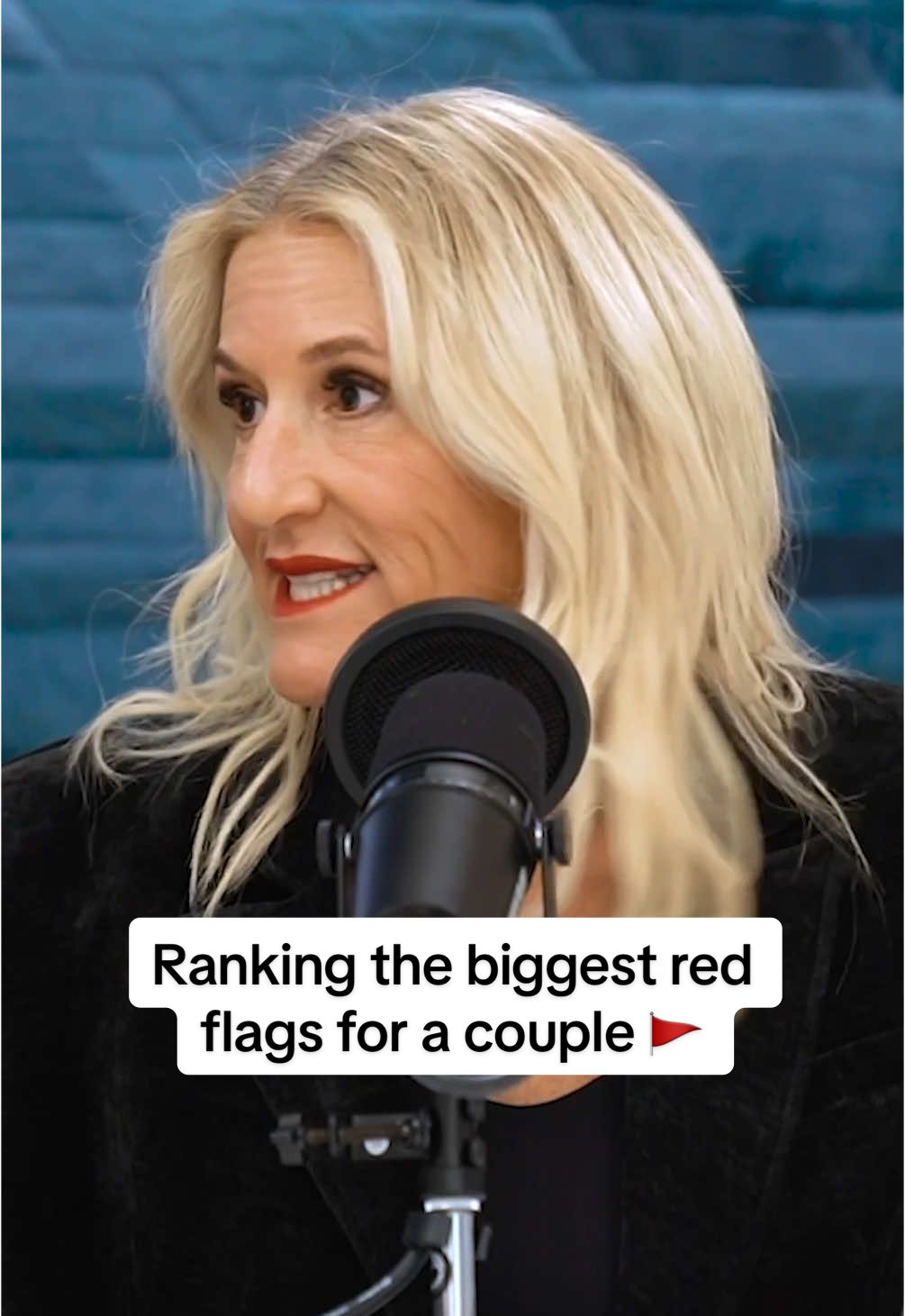 Let’s compare notes 👇🚩 #fyp #foryoupage #viral #couple #couples #couplegoals #couplecomedy #redflags #couplestiktok #marriage #divorce #single 