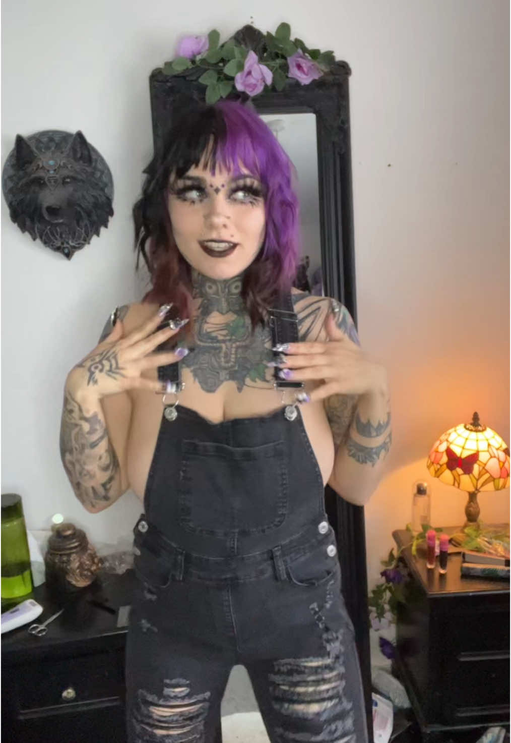 Dungarees be looking kinda goofy on me think I’ll stick to pinafores 😂