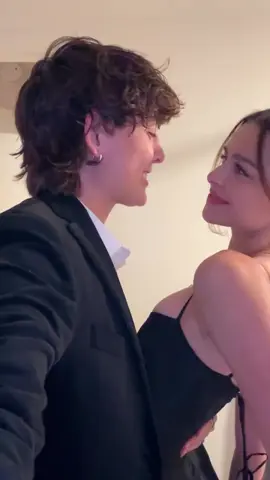 That feeling💐🪴 - - - #cutie_couples03 #couplevideos #couple #couplegoalslove #couplestiktok #Relationship #fyp #hugs #ily #thebestkissing #couplesvidoe #imcomeback #handplacement #kissing #hug #cutecouples #hotboy 