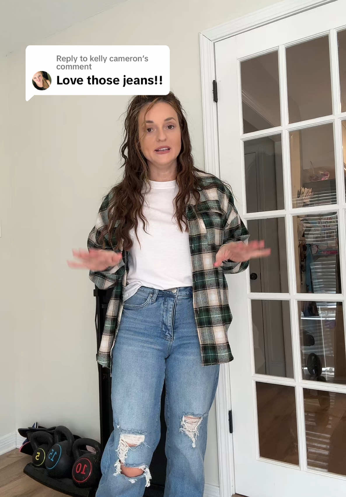 Replying to @kelly cameron top two favorite jeans for me! Linked them incase your interested in a pair of your own 😘🥰 #jeans #widelegjeans #womensjeans #highwaistedjeans #tummycontrol 