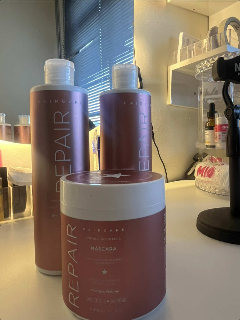 Eu encontrei a linha dos meus sonhos e melhor ainda extremamente barata🌸✨📦 #creatorsearchinsights #cuidadoscomcabelo #cabelosaudavel #jackesjanine @Jacques Janine  https://mercadolivre.com/sec/2r5ZZpQ