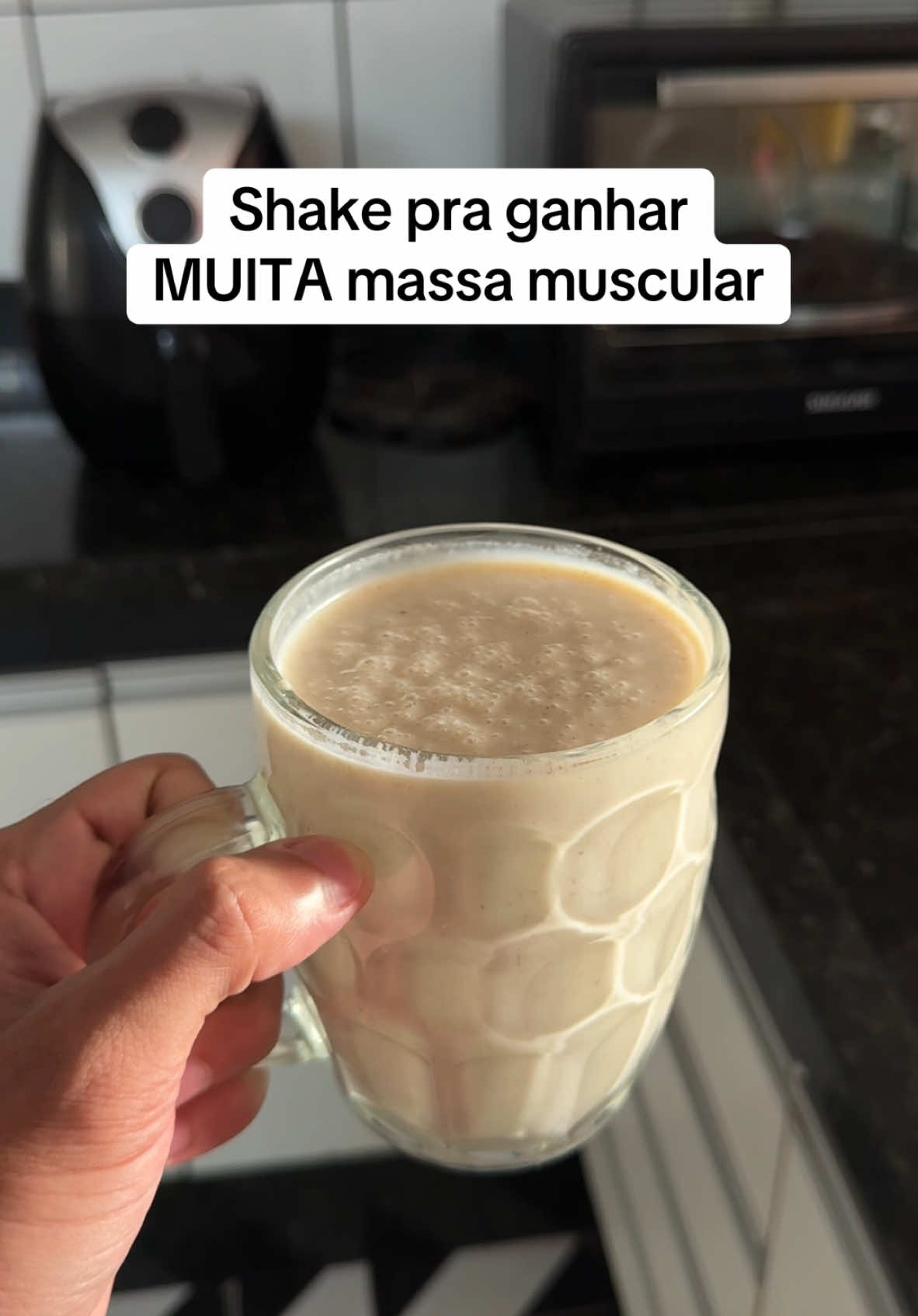 Shake pra ganhar massa muscular 💪 Cupom “ADONIASMZ” na @Dark Lab  #ganhodemassamuscular #dieta #Fitness #receitafitness #bulking