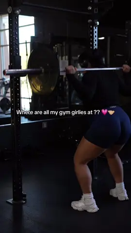 Happy Thursday 💗 Posting todays workout as a swipe post so enjoy 🫶🏼  Workout: (increase weight each set)  ✨Barbell squats 4 sets 10,10,8,8  ✨Leg press for quads (low feet close stance) 4 sets 10,10,8,8  ✨ DB revers lunges 3 sets 12,10,8  ✨Leg extensions 4 sets 10,10,8,8  end with 1 set of 20 reps at the end with lower weight trust me.  ✨Hip adductions 4 sets of 15  ✨DB B-stance hip thrust 3 sets 12,10,8  Like save and share for next leg day 😘  #workout #workoutoftheday #legday #gymmotivation #GymLife #gymgirl #gymworkout #feeltheburn #gymswipeworkout #explorepage #explorepage #fypviral #fypシ #gymgirls #gymfollowtrain #