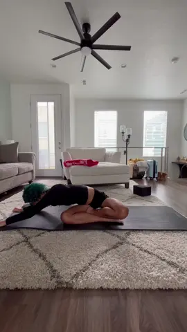 A somatic yoga session is for you to get out of your head and into your body. “Soma” means body. & yoga means “union” .. becoming one with your body is essential for nervous system regulation and stress relief. Both of which I specialize in using somatic yoga. Practice this spinal stretch and close your eyes while taking deep breaths between side holds & tell me how you feel 🙂‍↕️🌿  Follow me on Instagram (calesemichelle)for more yoga videos and somatic tips 💘. #nervoussystemregulation #stres #StressRelief #yoga #somatichealing #somaticyoga #fyp #fypシ #saltlakecity #stretching #athomeworkout #workout #gym 