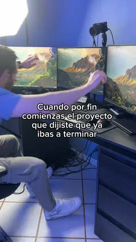 Querido diseñador, espero que esto no te suceda 🥹 . #parati #fyp #diseñador #diseñografico #comedia #ruva #trabajo #freelancer 