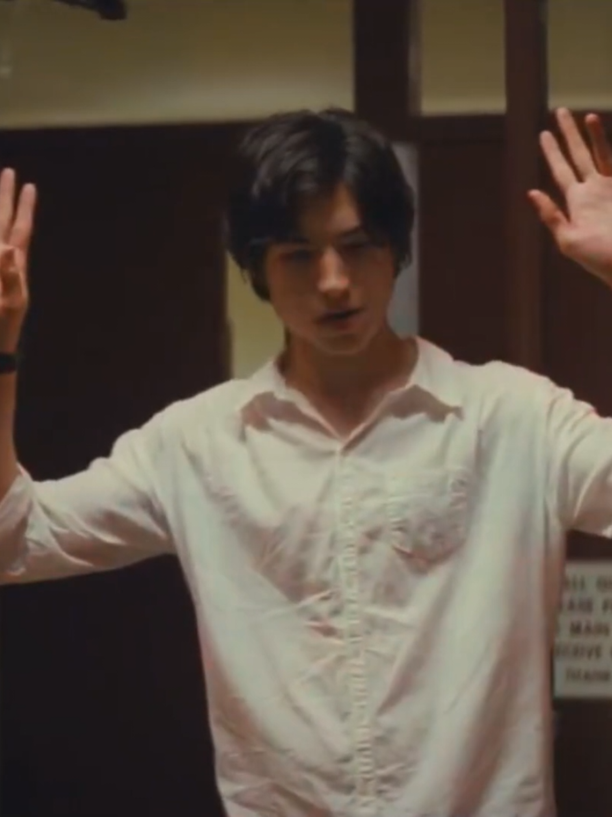 #weneedtotalkaboutkevin #kevinkatchadourian #ezramiller #fyp #foryou #kkuradori 