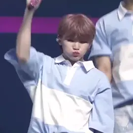 kangen banget sama tingkah imut dia yg kaya gini #woozi #우지 #seventeen #carat #svt 