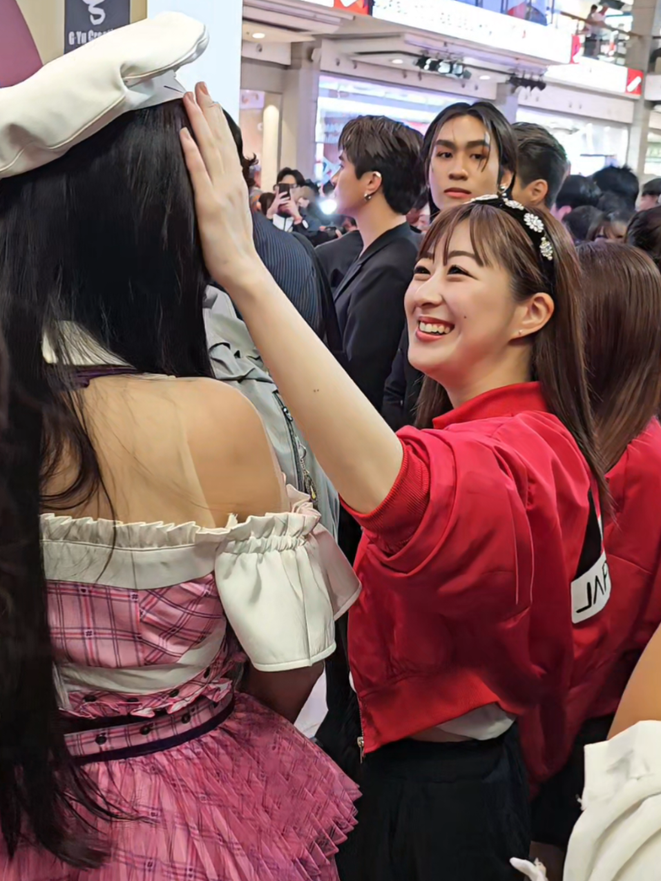 พี่รินะตัวนิดเดียว🤏 #MarineBNK48 #RinaIzuta #BNK48 #Sukinanda #SukinandaTH #BNK485thALBUM #JAPANEXPOTHAILAND2025 #GYUCREATIVE # ジーユークリエイティヴ #ジャパンエキスポタイランド2025 #ThaiJapanSoftPower #คามิน้องมารีนอโลน #ชอบมารีนมากกว่าใคร #伊豆田莉奈 #いずりな #fyp  🙏📼 #เพลงรัก 