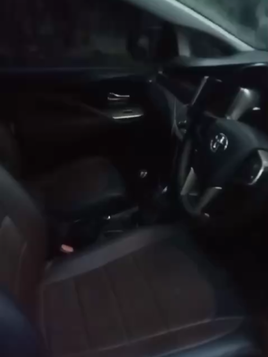 ayok polda jambi kami selaku pengusaha rental mobil sudah resahh #jambi  #poldajambi  #gerindra  selidiki siapa di balik layar bisnis ini, karna suku anak dalam tidak mungkin punya uang ratusan juta, kalau polda jambi ungkap ini ,unit di dalam ada puluhan, range gadai /jual 45-ratusan juta @manangsoebeti_official 