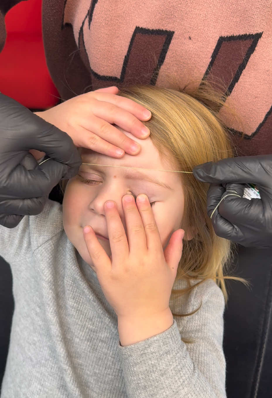 “Brows on point, cuteness on another level.♥️”  Short , sweet and to the point #babybrows#Futerfashionista#beauty #trendingvideo #babyviral 