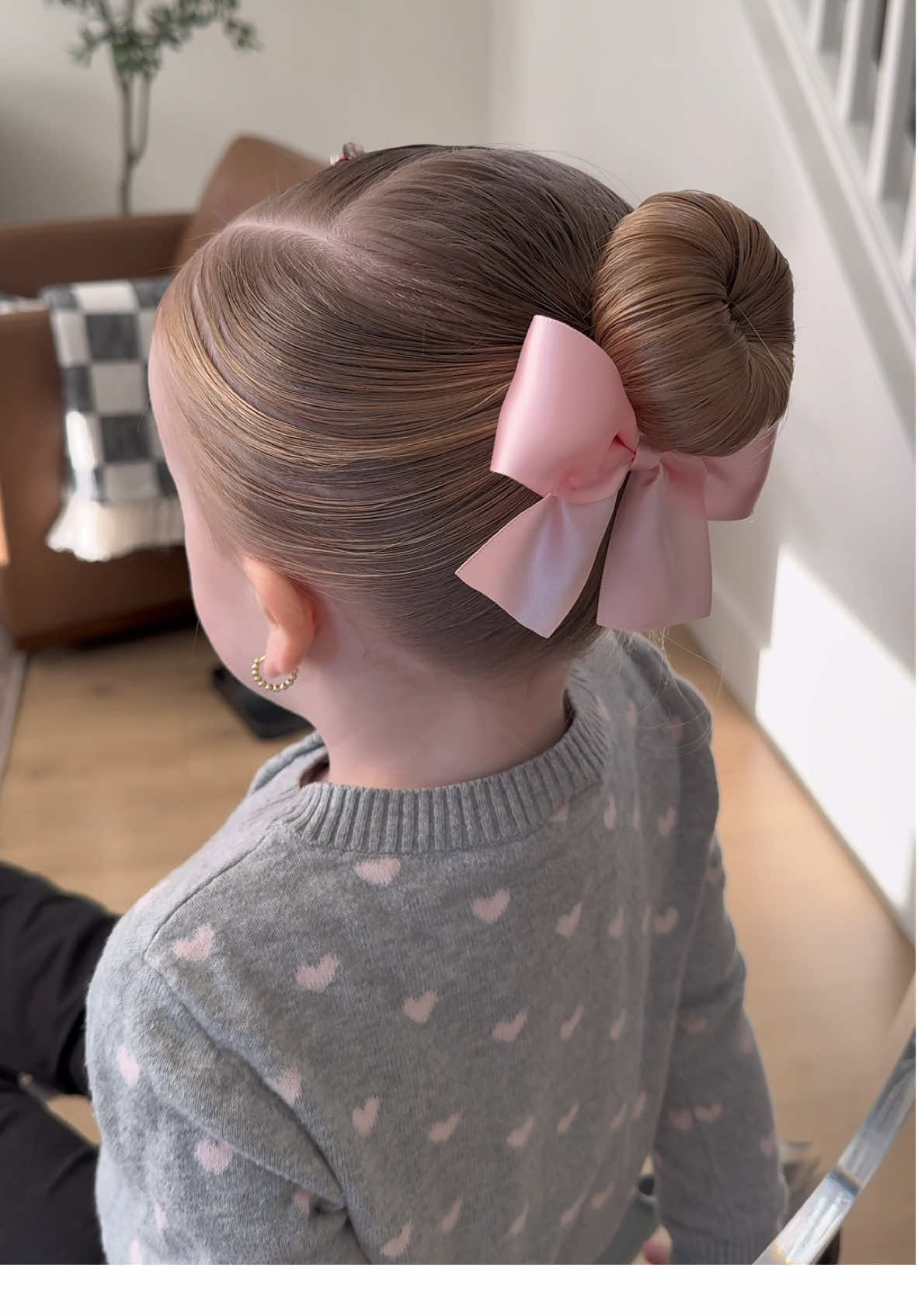 Most underrated bow in our shop! With a touch of @Dittobug-Hair Esme glitter gel from the @Aynsley Ovard collection 😍 CODE: BANKS10 to save 10%  #toddlerhair #easytoddlerhair #toddlerhairstyles #toddlerhairideas   #valentineshairstyle  #hairstylesforshorthair #pinkbows #bowhairstyle #topsytail #topsytailtool #balletbun #ballerinabun #dancehair #dancebun #hairideas #hairstyle #hairinspo #hair #viralhair #hairtutorial #toddlerhairtutorial #shorthairideas #kidshairstyles #kidshair #girlshairstyle #girlmom #toddler #glittergel #hairglitter @T is for Tame @Fairy Tales Hair Care 