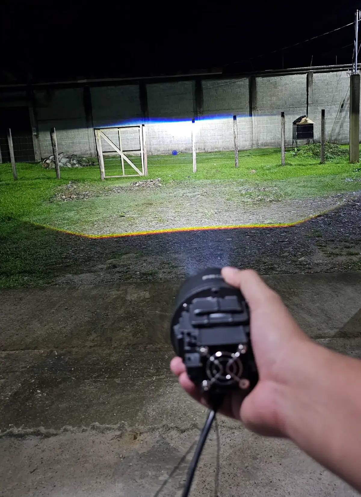 #h4 #toyota #h7 #led #mazda #izuzu #ford #perfecto #corte #h1 #h11 #9006 #9007 #lumenes #h13 #proyector #prilight #iluminacion #nieblineros #huracan #corte #perfecto 