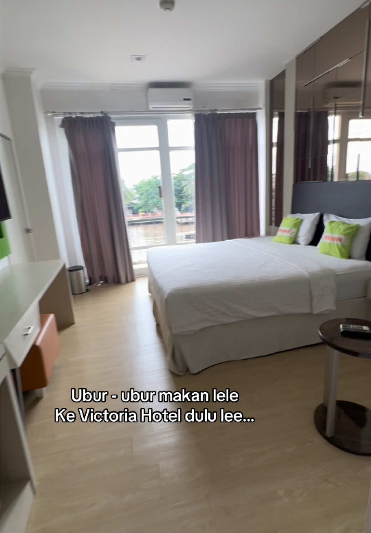 Yuk reservasi lee Info rsv : +62 851 74317178 #hotelmurahbanjarmasin #riverview #fyp #victoriahotel 