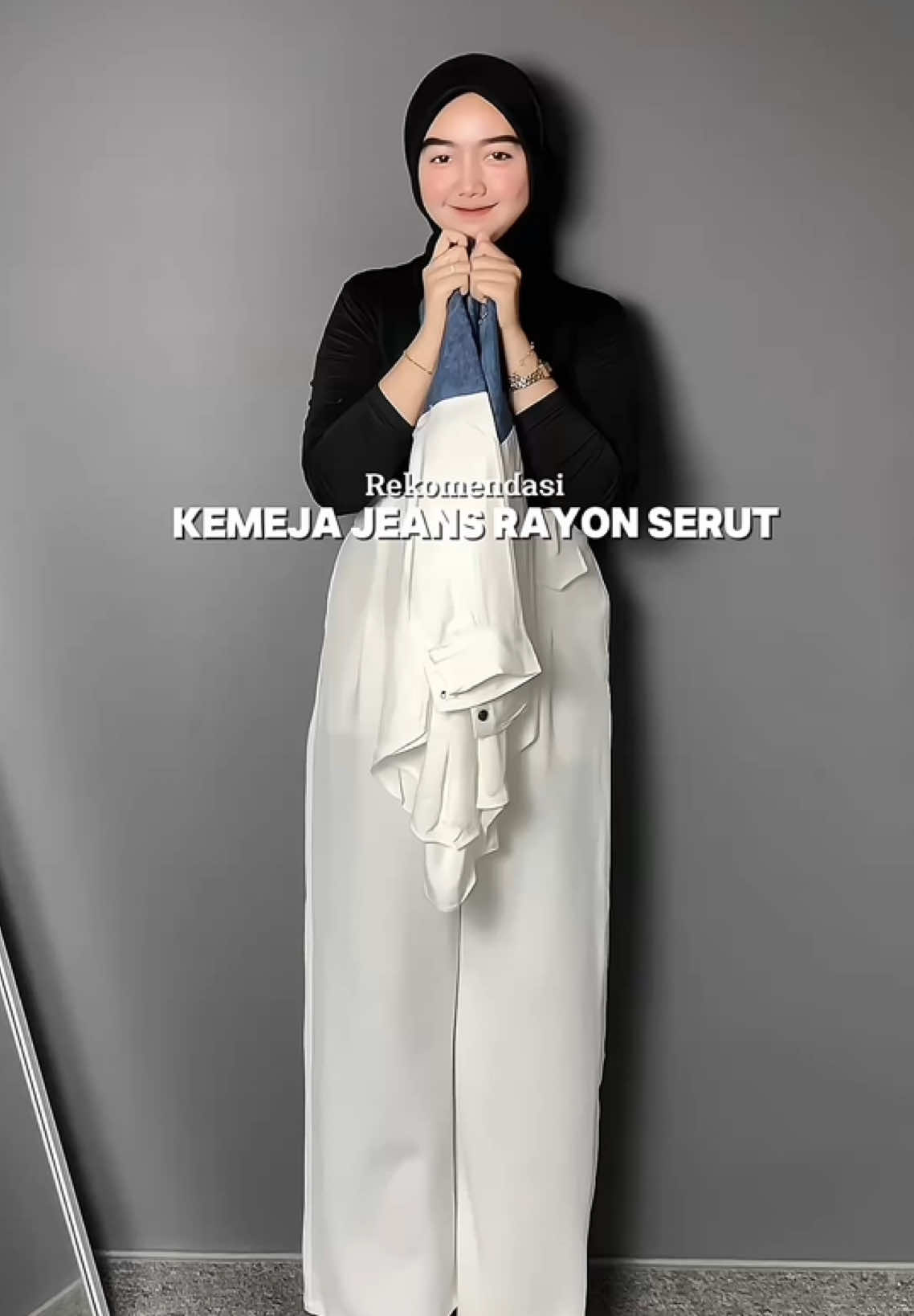 Unik bgt kemeja yang satu ini🥵🤍 #kemejajeans #kemejajeansrayon #blousekemeja #outfitideas #outfit 