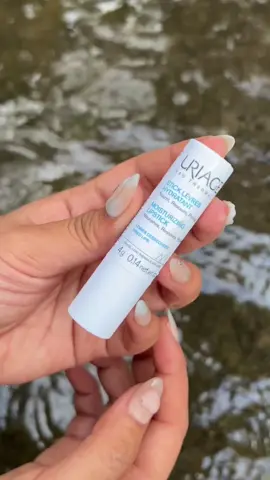 មក review បែបនៅទឹកជ្រះភ្នំគូលែនអីចឹងហា 😁😁#uriage #uriagcambodia #fypシ゚ #lipstick #lipbalm #moisturizer #sr 