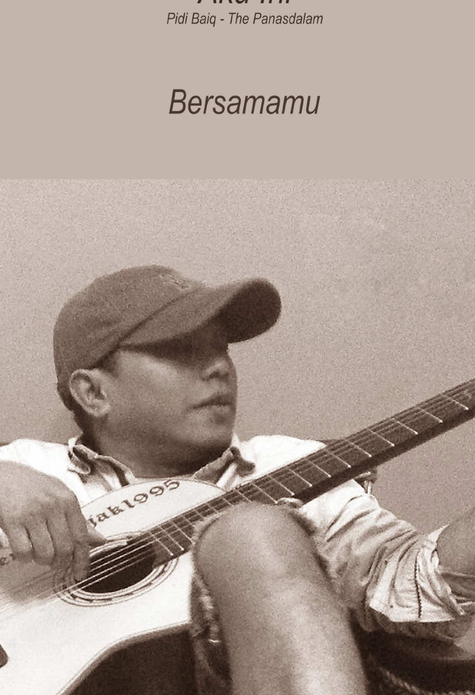 gini, kalo nyanyi tidak boleh berisik. Lagu selengkapnya ada di Youtube Pidi Baiq insya allah tayang 19.00