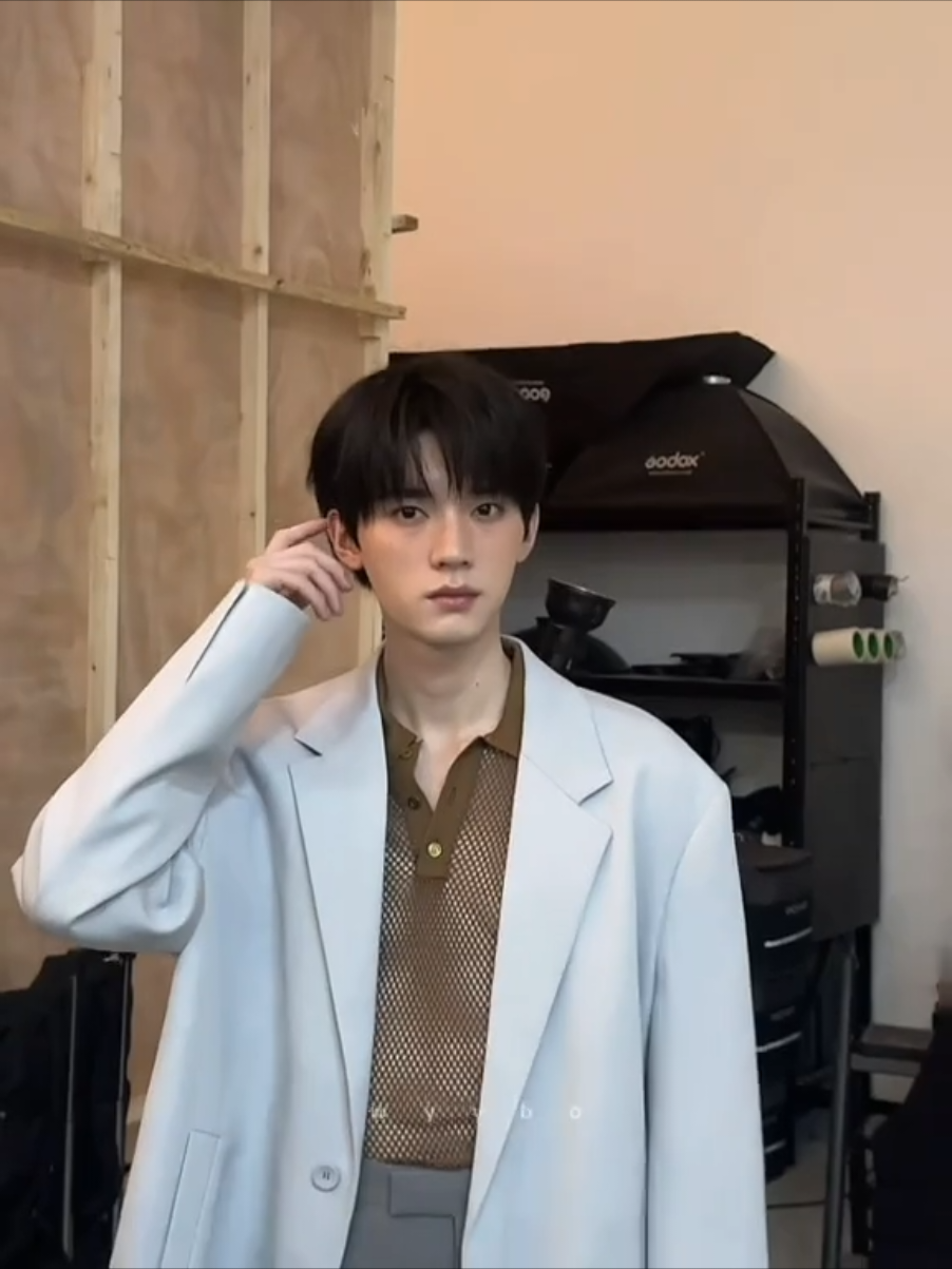 bf material don't forget join zhou yiran channel l1nk in comment or dm #zhouyiran #zhouyiran周翊然 #fyp 